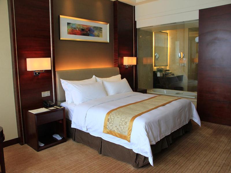 Vienna Hotel Shenzhen Exibition Center Екстериор снимка