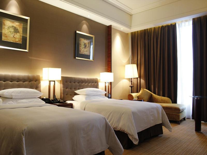 Vienna Hotel Shenzhen Exibition Center Екстериор снимка
