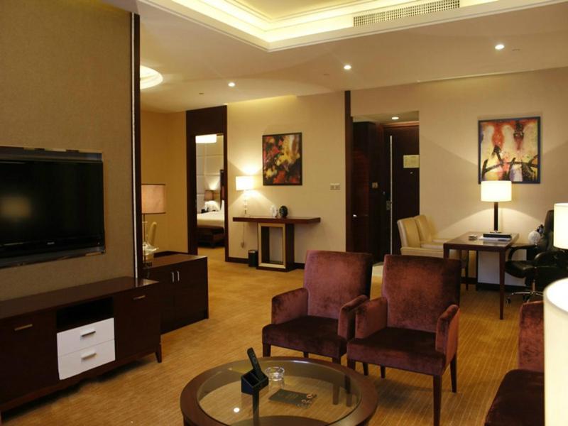 Vienna Hotel Shenzhen Exibition Center Екстериор снимка