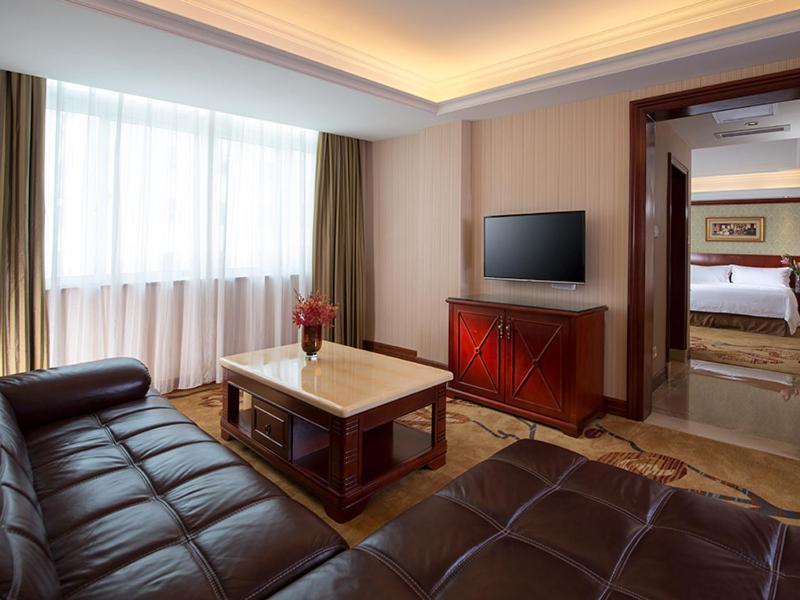 Vienna Hotel Shenzhen Exibition Center Екстериор снимка