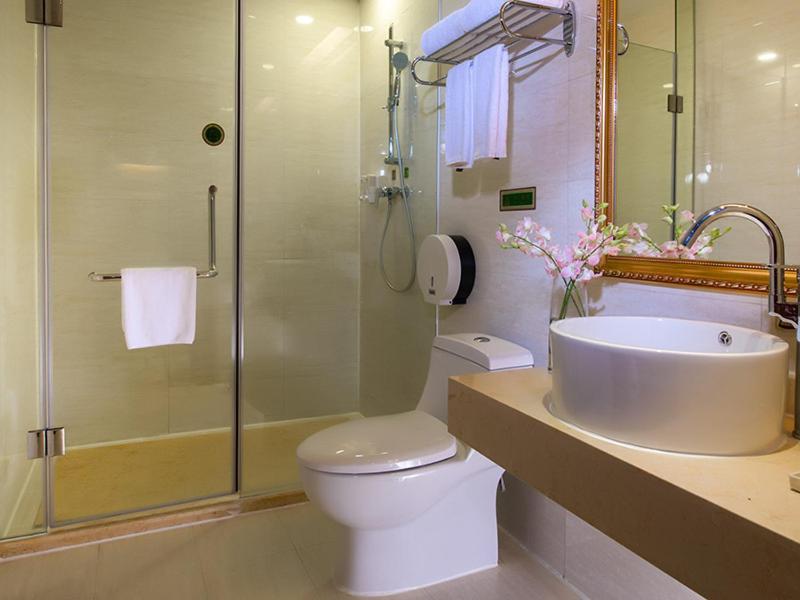 Vienna Hotel Shenzhen Exibition Center Екстериор снимка
